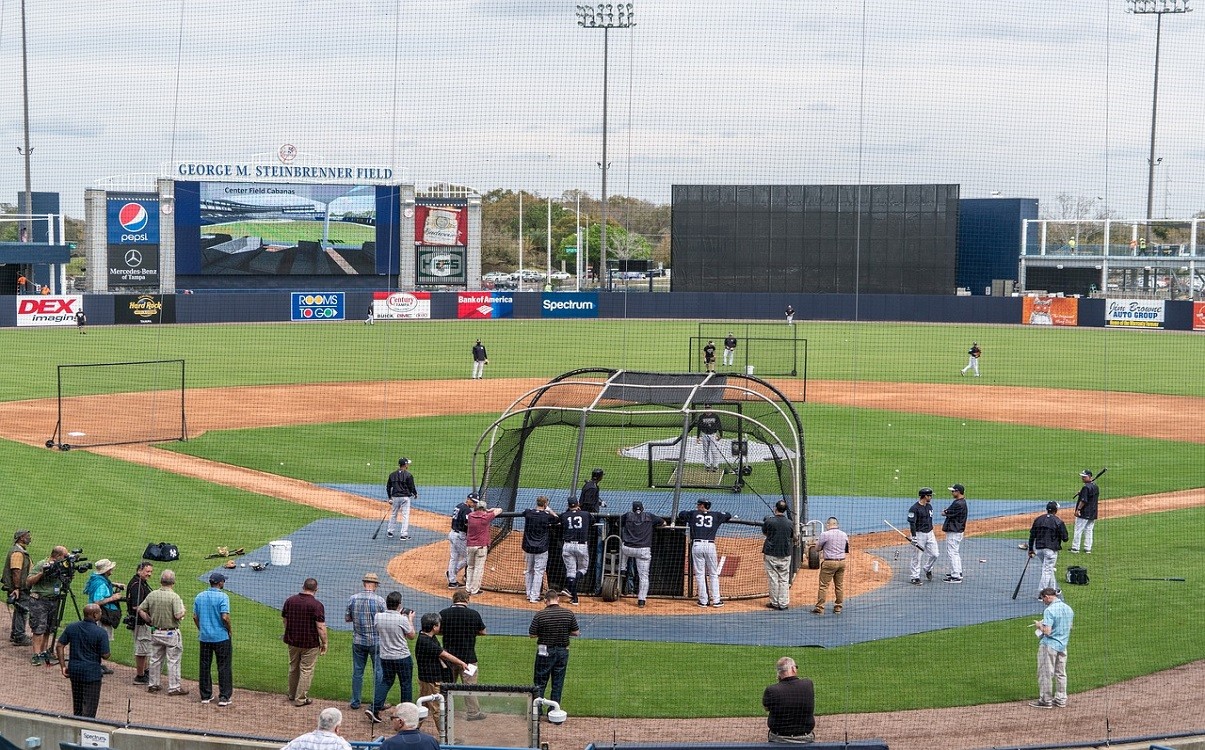 Get tested for COVID-19 and receive a free Yankees hat or T-shirt