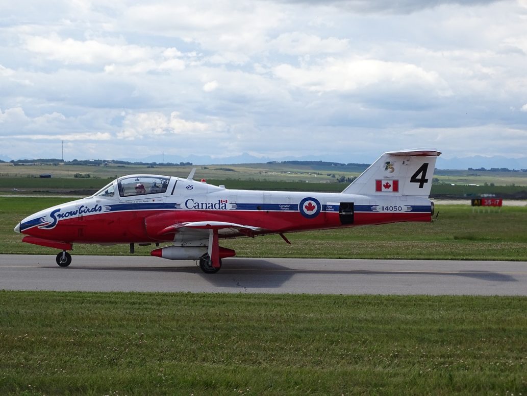 CT-114 Snowbirds all clear for take off